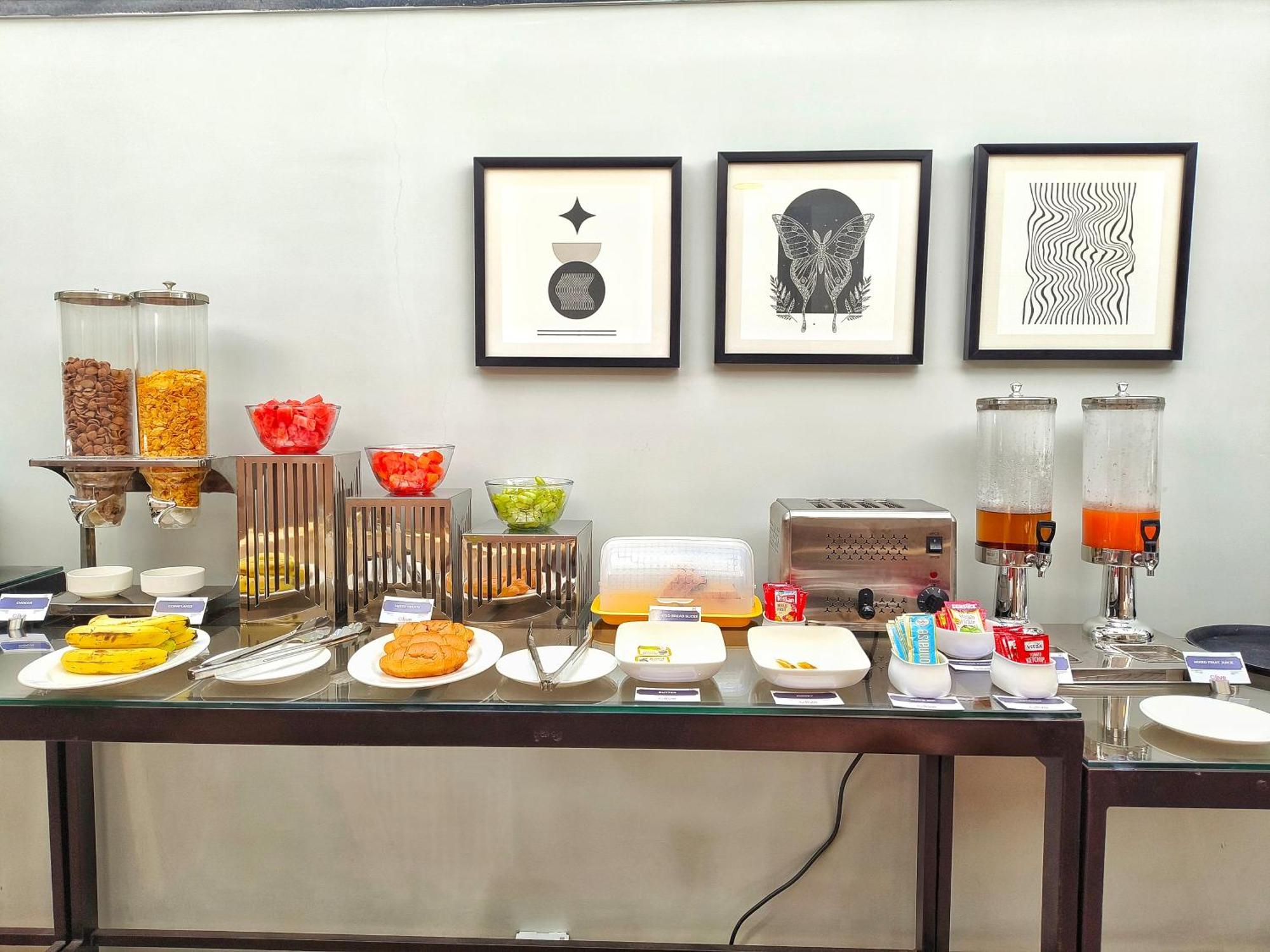 Olive Hotel Indiranagar 100Ft Road By Embassy Group Bangalore Ngoại thất bức ảnh